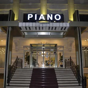 Piano Hotel